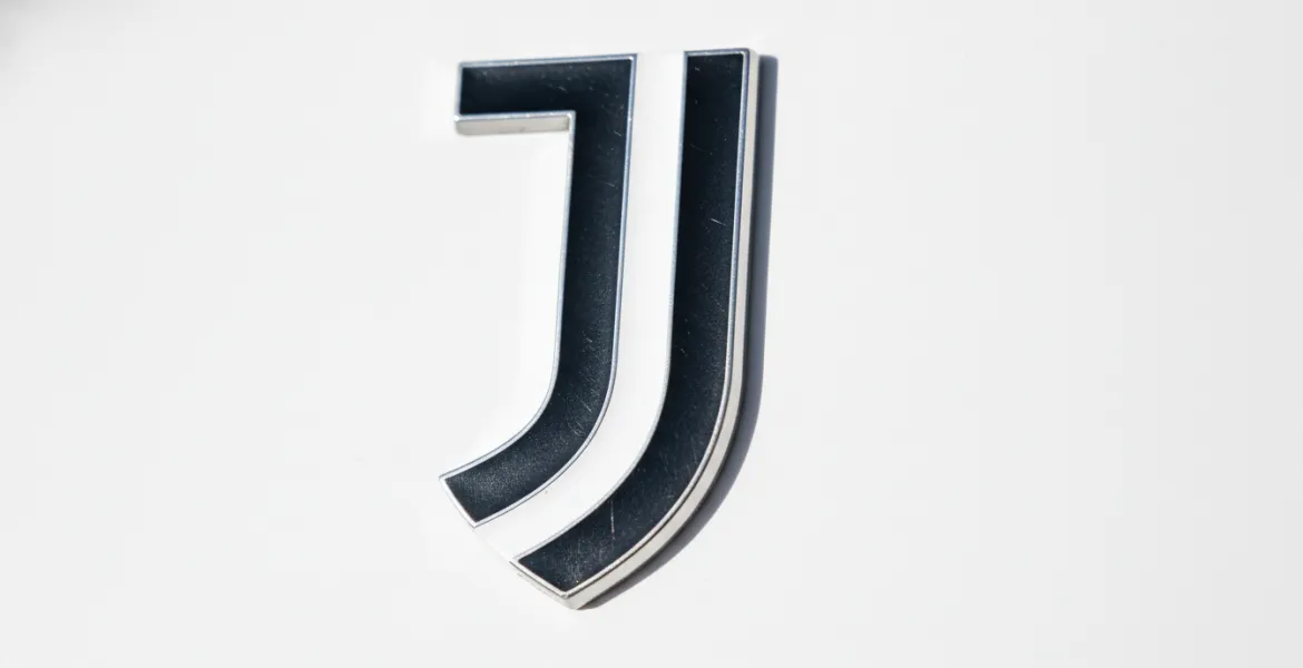 Juve, attacco totale: Kolo Muani vicino e assalto a Ekhator