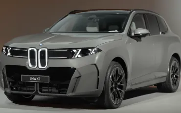 BMW iX5 Neue Klasse: Il Futuro dei SUV Elettrici è Qui