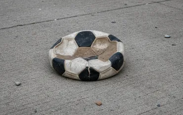 Inchiesta Escort e Calcio: Alessandro Bastoni e la Strategia del Silenzio davanti ai PM