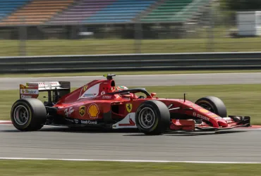 Hamilton a Silverstone: il ruggito della Ferrari nella tana di Lando Norris