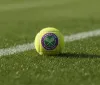 Wimbledon 2026: Djokovic infinito supera Auger-Aliassime in 5 ore, ora la super sfida con Sinner