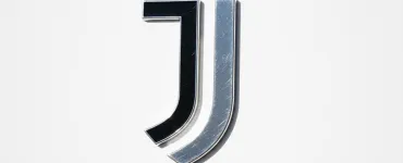 Juve, blitz a Milano per Solet e assalto a Dibu Martinez