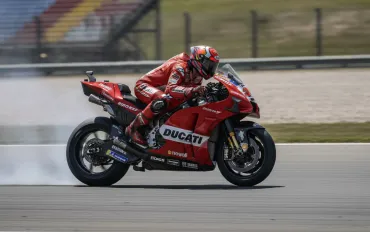 Marc Marquez imperatore del Sachsenring: sua la Sprint Race 2026