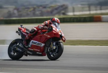 Marc Marquez nella leggenda: 10 volte Re del Sachsenring come Agostini