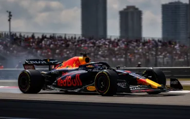 Formula 1 2026: La ribellione di Verstappen contro il dominio dell'elettronica