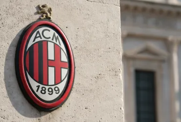 Milan, colpo Antonio Silva: il difensore rompe con il Benfica e apre ai rossoneri