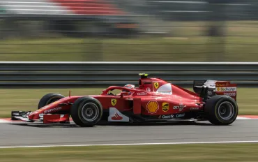 Leclerc ruggisce a Spa: podio e sogni di gloria per la Ferrari in Belgio
