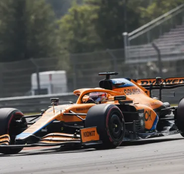 F1, Scintille a Spa: Oscar Piastri contro Charles Leclerc per il contatto sfiorato