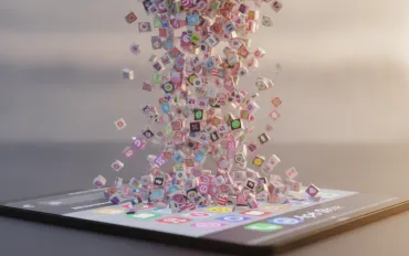 La rivoluzione del vibe-coding: l'App Store travolto da una pioggia di nuove applicazioni
