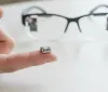 xMEMS XMC-1200: La micro-rivoluzione del raffreddamento a stato solido per il futuro degli Smart Glasses