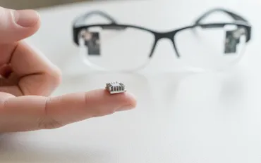 xMEMS XMC-1200: La micro-rivoluzione del raffreddamento a stato solido per il futuro degli Smart Glasses