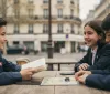 La Francia dichiara guerra alla dipendenza digitale: stop ai social per gli under 15