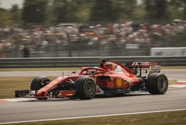 Ferrari SF-26: La rivoluzione dell'ala reverse per dominare in Ungheria