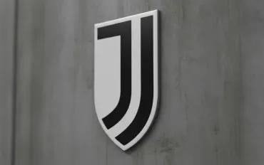 Juventus, rivoluzione totale sul mercato: svanisce Dibu Martinez, si punta tutto su Vicario e Franck Kessie