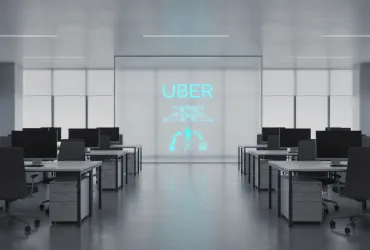 Uber: il futuro è l'AI, tagli al personale e addio al lavoro da remoto
