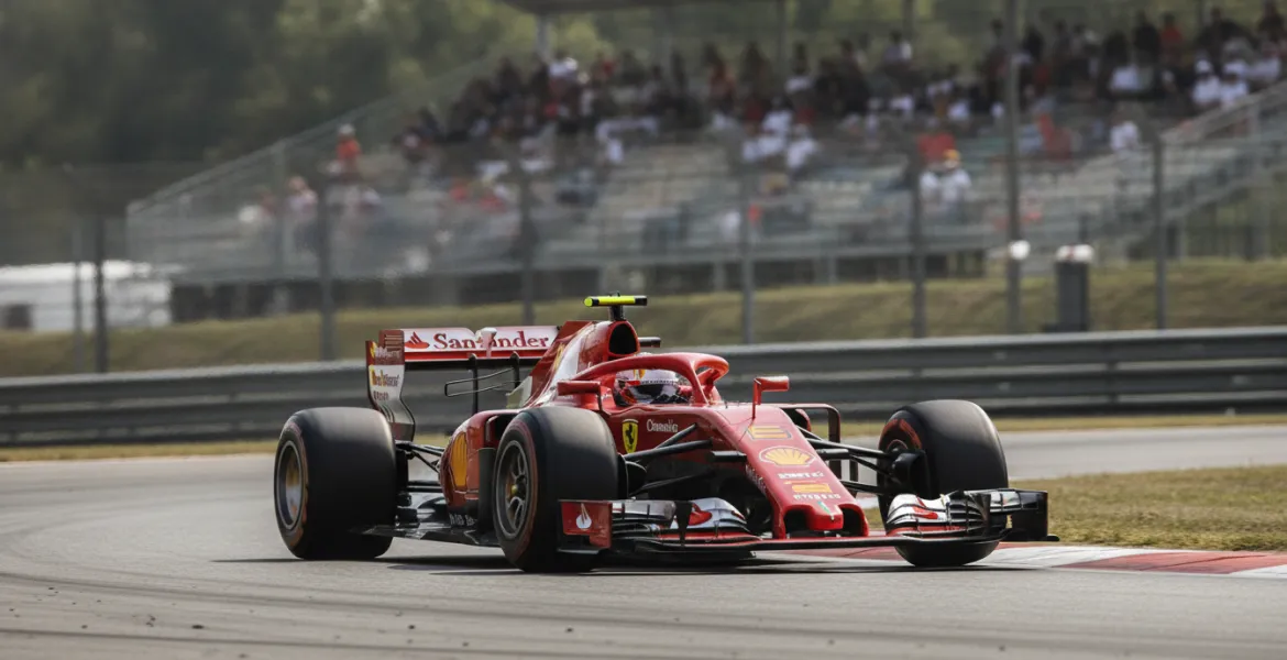 F1, Caos Ferrari in Ungheria: Penalità Hamilton, vasseur si assume la Colpa