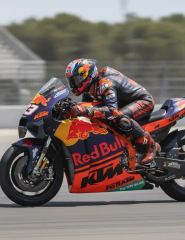 Il tramonto di Maverick Viñales in KTM: quando il metodo Mattighofen fallisce