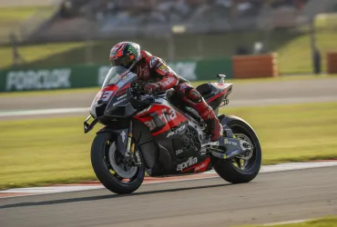 MotoGP Silverstone 2026: Bezzecchi sfida il dolore mentre Martin punta all'allungo iridato