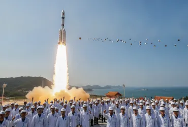 La Cina accelera sulla rete internet globale: lanciati nuovi satelliti con il Lunga Marcia 8A