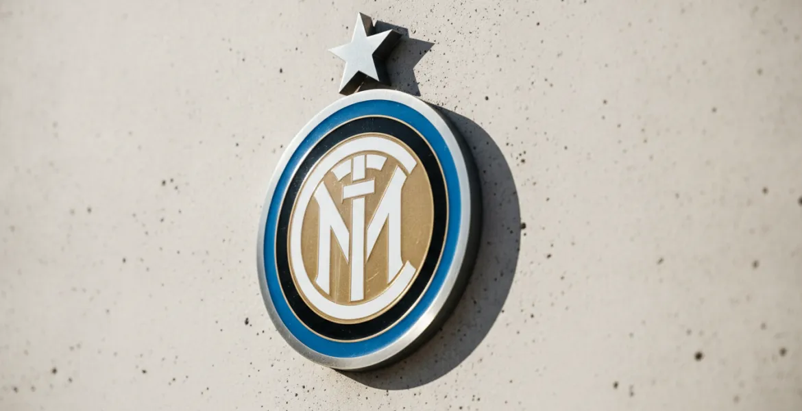 Calciomercato Inter: frenata per Diaby, Djed Spence torna in pole per la fascia