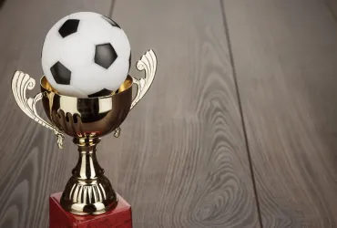 Clamoroso all'Olimpico: il Mantova elimina la Lazio, il Verona soffre ma passa ai rigori