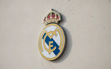 Mourinho e il mistero dell'occhio nero: il Real Madrid domina lo Schalke 04