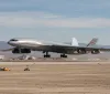 La Cina sfida il futuro dell'aviazione: decollano i test per il colossale aereo a ala volante