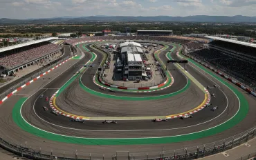 F1 e Intelligenza Artificiale: Perché la Flessibilità Cognitiva è la Nuova Frontiera del Talento