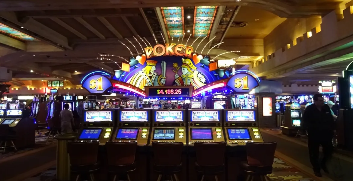 Controversia tra Thomas McPeek e Caesars per scommesse invalidate