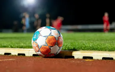 Fasciature sospette nel calcio: tra scaramanzia e accuse di doping