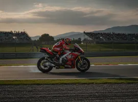 Aprilia e il piano per blindare Bezzecchi: la formula anti-errore