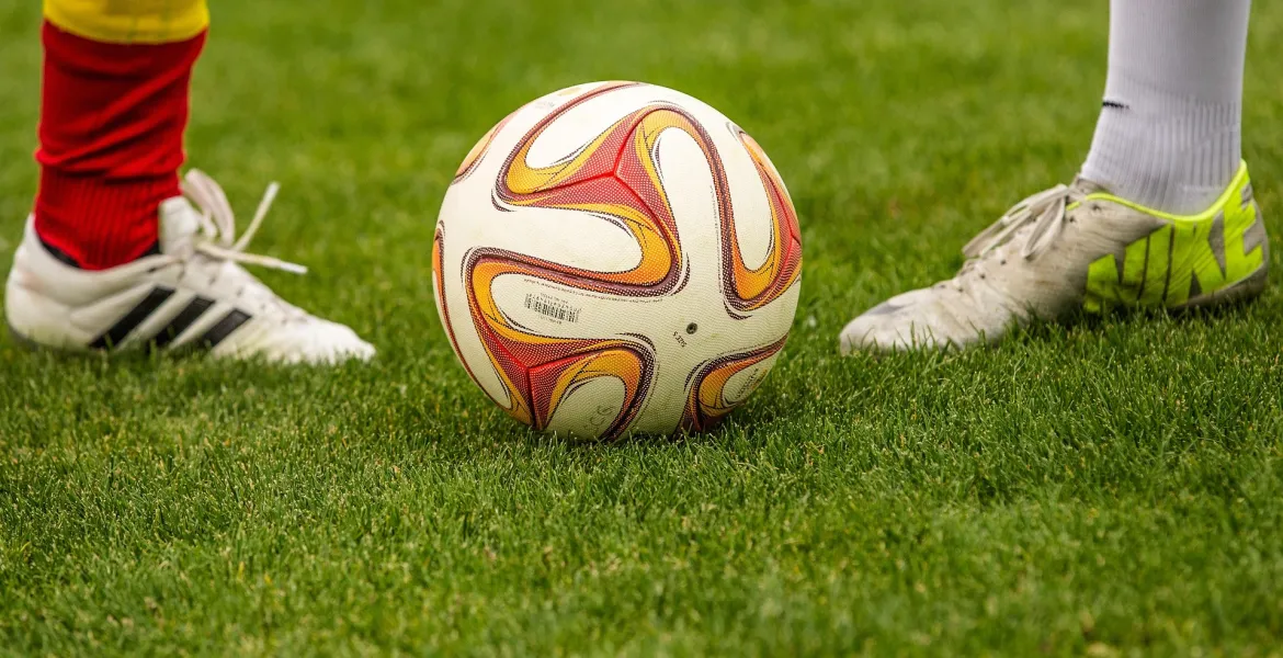 Il Napoli vince a Lecce: vittoria cruciale per lo scudetto