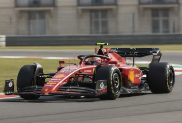 Hamilton e Leclerc caricano la Ferrari: Siamo noi il modello da seguire