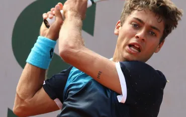 Flavio Cobolli a un passo dalla storia: la sfida con Fils per la finale di Cincinnati
