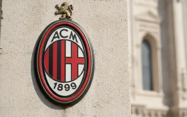 Milan-Leao, l'addio è ufficiale: Aston Villa e Galatasaray si contendono il portoghese
