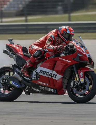 Marc Marquez domina ad Aragon: bis trionfale al Motorland e assalto al Mondiale