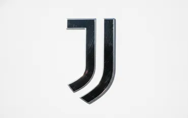 Emergenza Juventus: Yildiz Operato e Ansia Thuram, Infermeria Piena a Torino