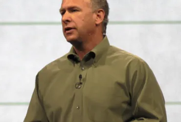 Phil Schiller lascia l'App Store: si chiude l'epoca d'oro di Apple mentre John Ternus sale al comando