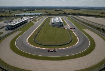 La Formula 1 del futuro: Stefano Domenicali annuncia la rivoluzione tra GP brevi e indipendenza tecnica