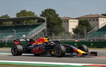 F1, Racing Bulls sfida Monza: l'ala reversibile e il segreto della trazione per battere Alpine