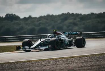 Kimi Antonelli e la sfida di Monza: la grande rimonta Mercedes verso il titolo mondiale