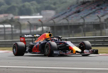 F1, Allarme Rosso in Red Bull: Verstappen e la RB22 Canguro che Trema a Monza