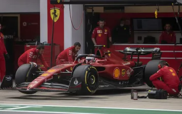 Crisi Ferrari a Monza: Hamilton e Leclerc al capolinea del liberi tutti