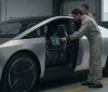 Tesla Cybercab: Svelati i Segreti del Controllo Manuale via Software ad Austin
