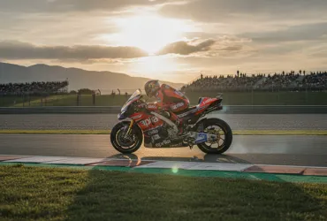 MotoGP Misano: Marco Bezzecchi infiamma l'Aprilia e beffa i fratelli Marquez