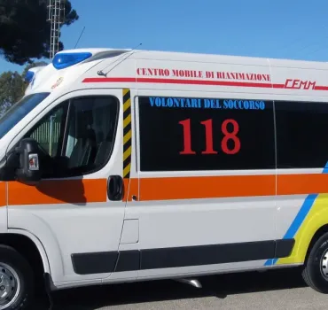 Ansia per Andrea Camplone: l'ex bandiera del Pescara colpito da un malore in campo