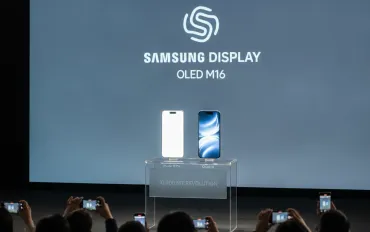 Samsung Display presenta l'OLED M16: Rivoluzione da 10.000 nit per iPhone 18 Pro e iQOO 16