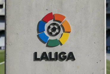 Barcellona inarrestabile, Raphinha e Cancelo firmano il set: Racing travolto 7-2