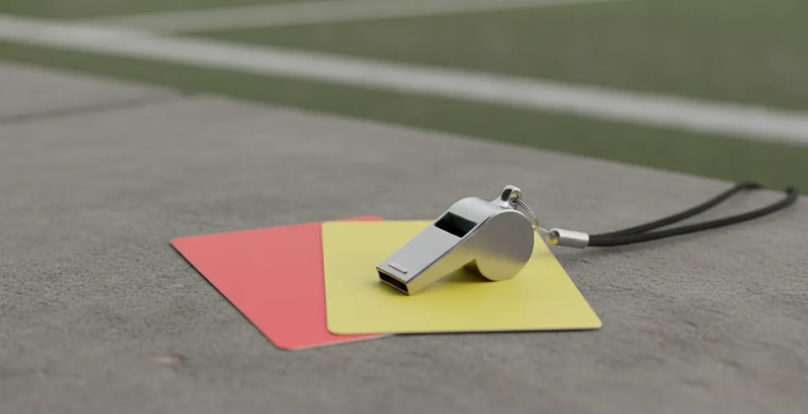 Rivoluzione Arbitrale in Serie A: Orsato Impone la Linea del Gioco Fluido