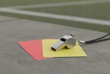 Rivoluzione Arbitrale in Serie A: Orsato Impone la Linea del Gioco Fluido